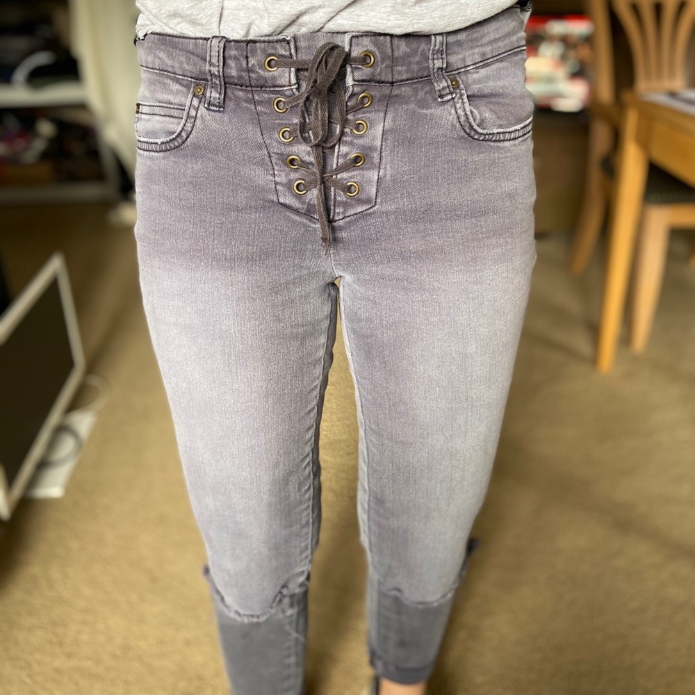 Billabong gray jeans with tie front